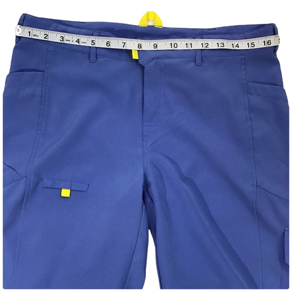 Zumba Fitness - Capri Camo Style Workout Pants - Large - Picture 8 of 14